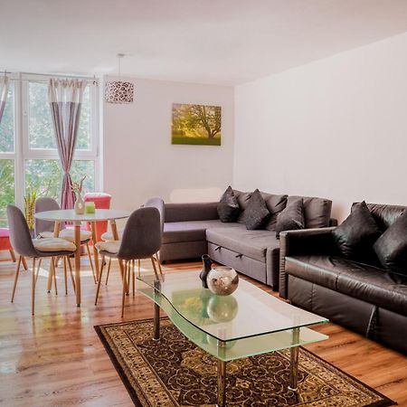 Spacious 2Bd 2Baths Apartment In Central ロンドン エクステリア 写真