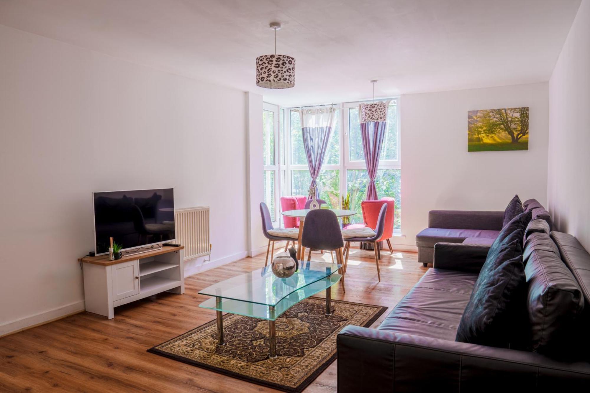 Spacious 2Bd 2Baths Apartment In Central ロンドン エクステリア 写真