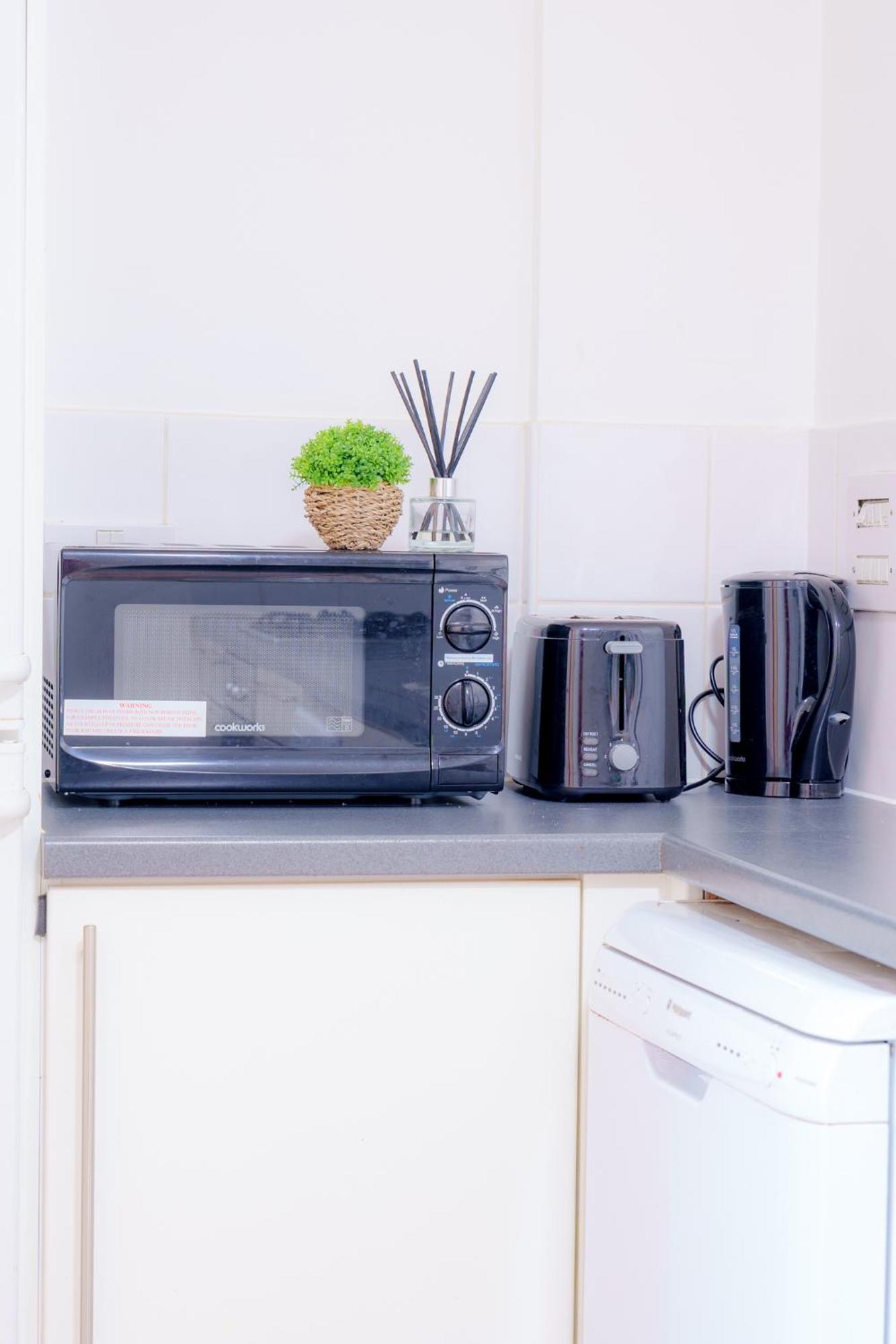 Spacious 2Bd 2Baths Apartment In Central ロンドン エクステリア 写真